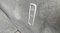 Volvo XC60 2.0 T8 [455] PHEV Ultra Dark 5dr AWD Geartronic Estate